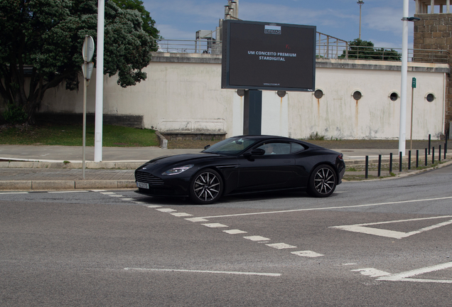 Aston Martin DB11 V8