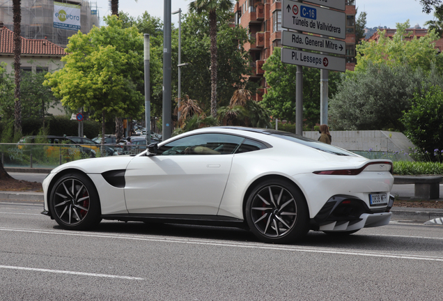 Aston Martin V8 Vantage 2018