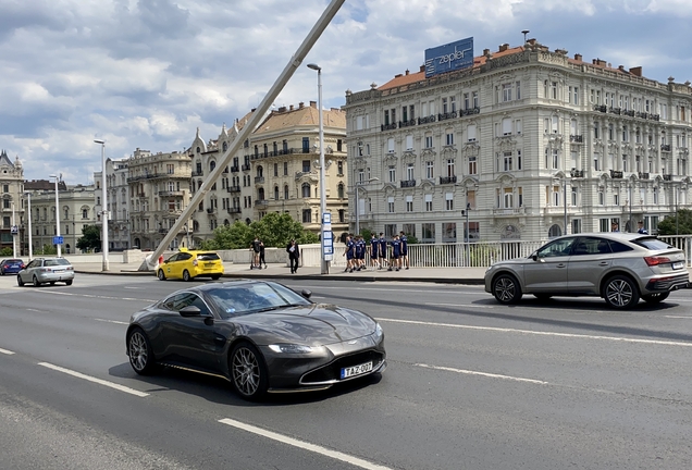 Aston Martin V8 Vantage 2021 007 Edition