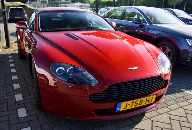 Aston Martin V8 Vantage Roadster