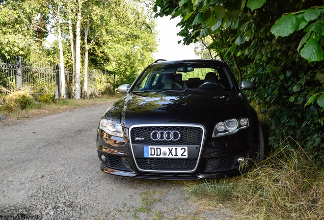 Audi RS4 Avant B7