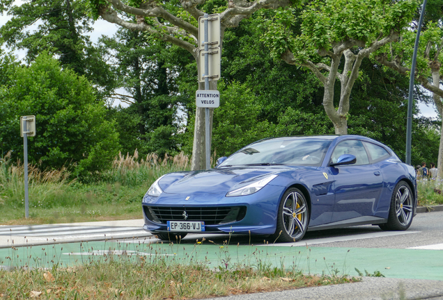 Ferrari GTC4Lusso