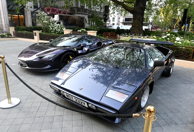 Lamborghini Countach LP400 S