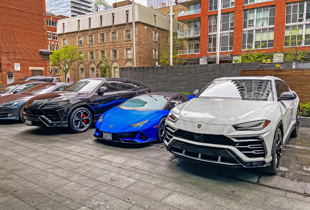 Lamborghini Huracán LP640-4 EVO Spyder