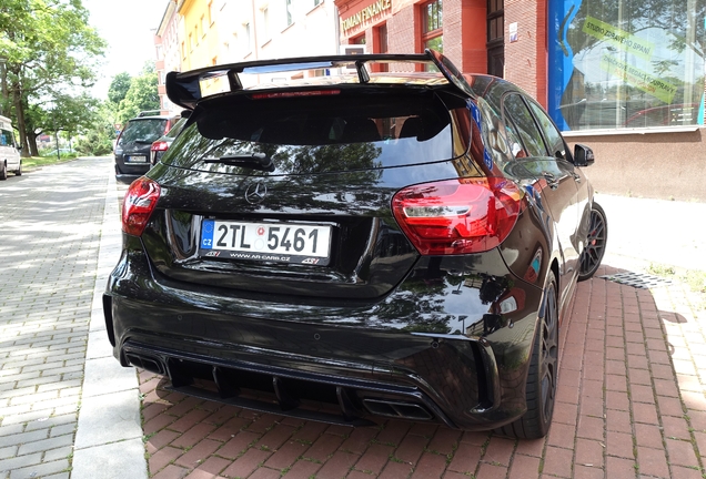 Mercedes-AMG A 45 W176 2015