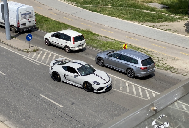 Porsche 718 Cayman GT4