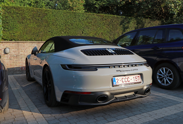 Porsche 992 Carrera 4 GTS Cabriolet