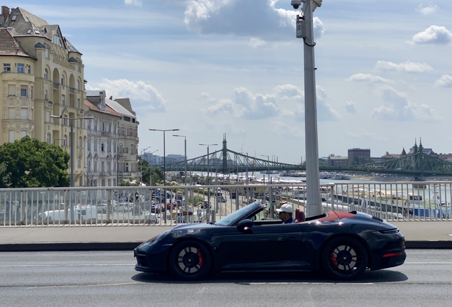 Porsche 992 Carrera 4 GTS Cabriolet