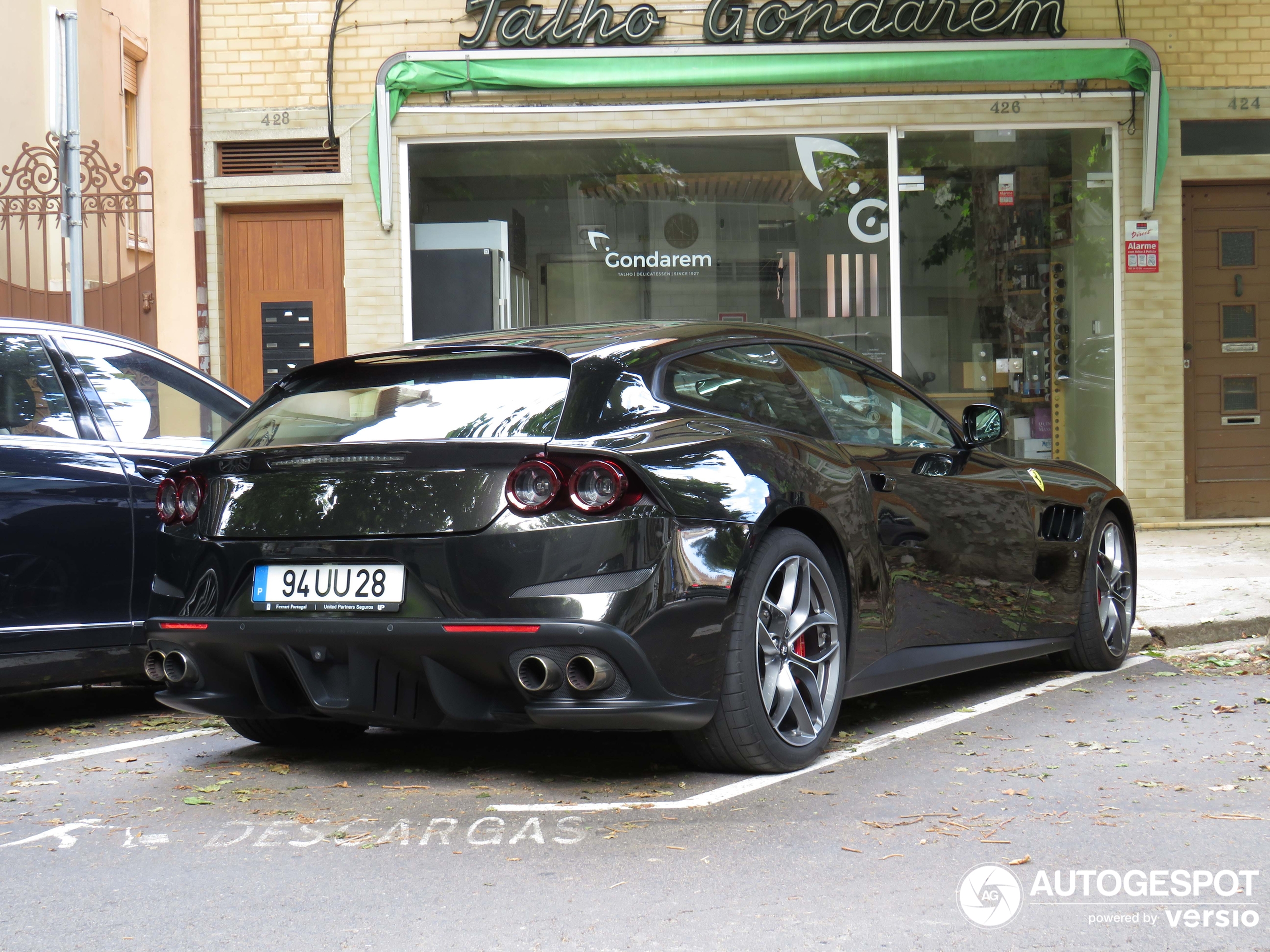 Ferrari GTC4Lusso T