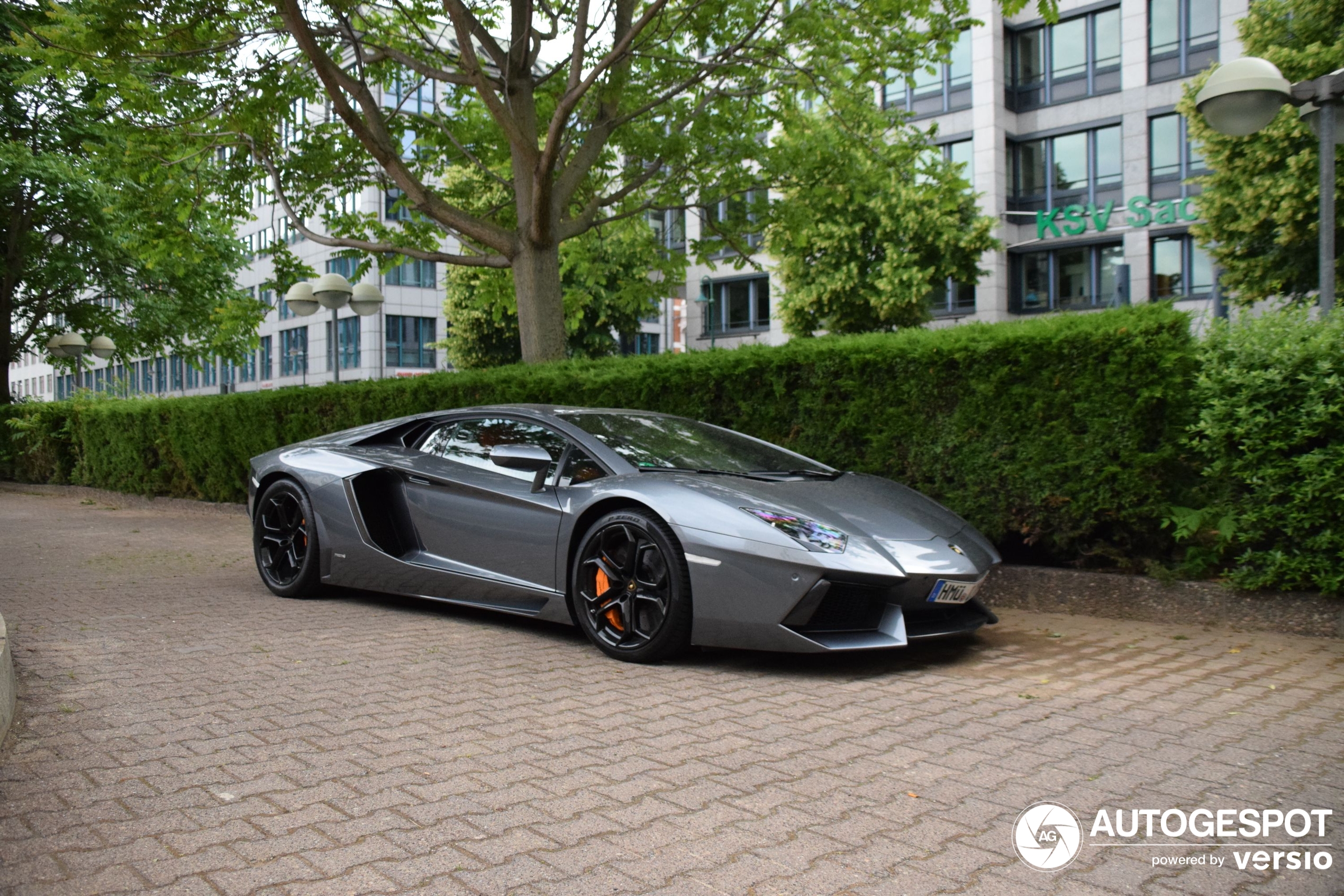 Lamborghini Aventador LP700-4