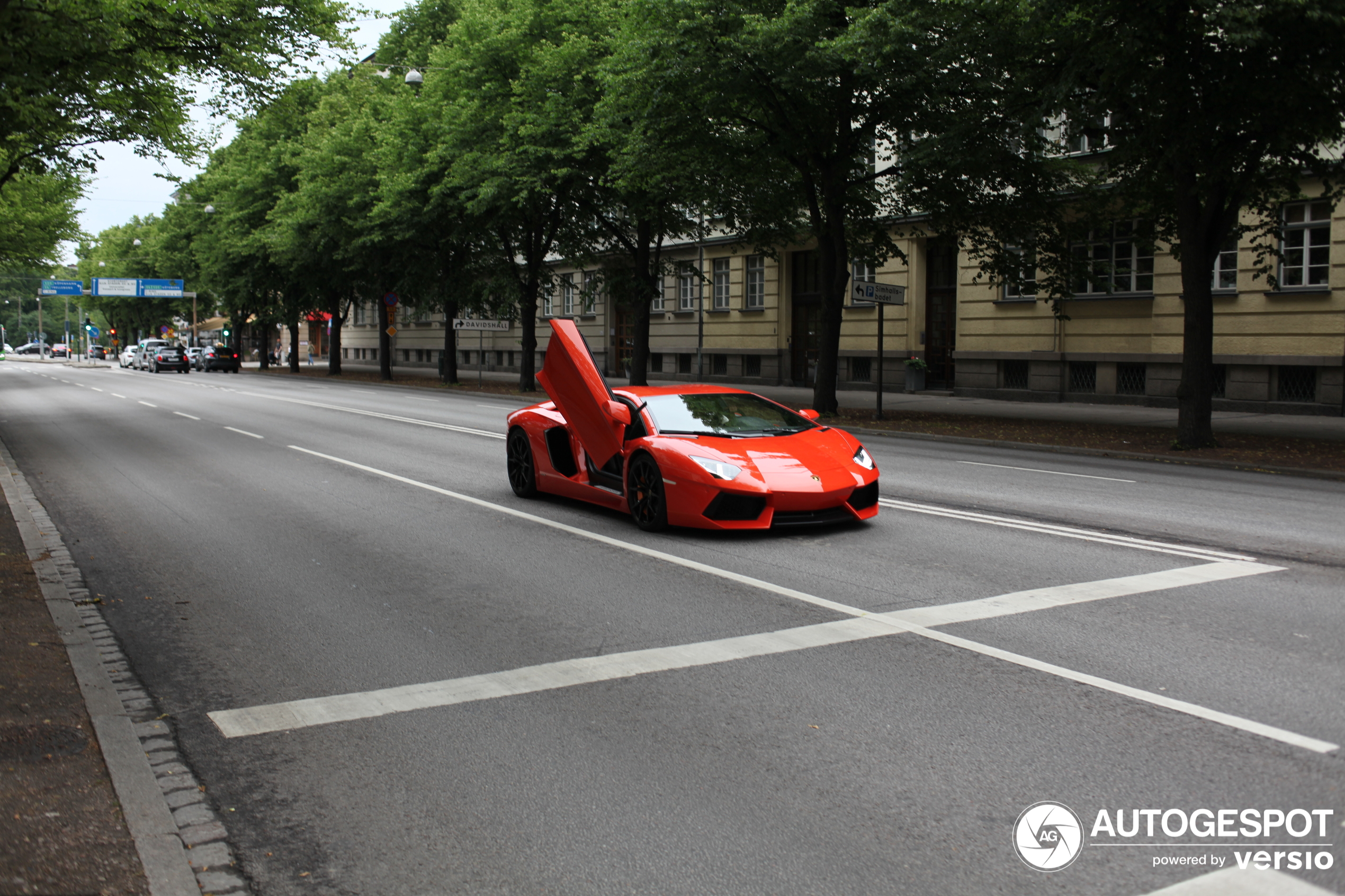 Lamborghini Aventador LP700-4