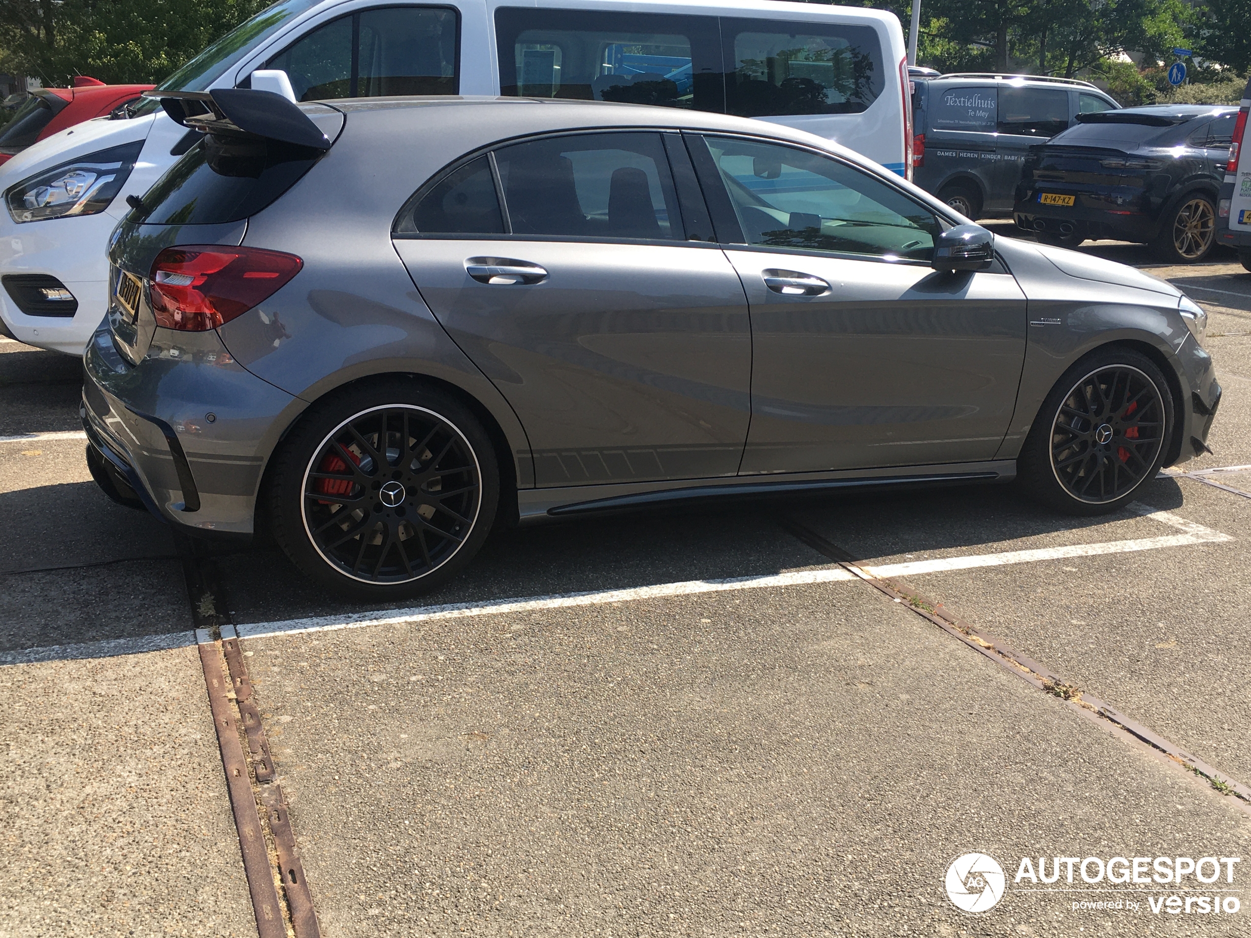 Mercedes-AMG A 45 W176 2015