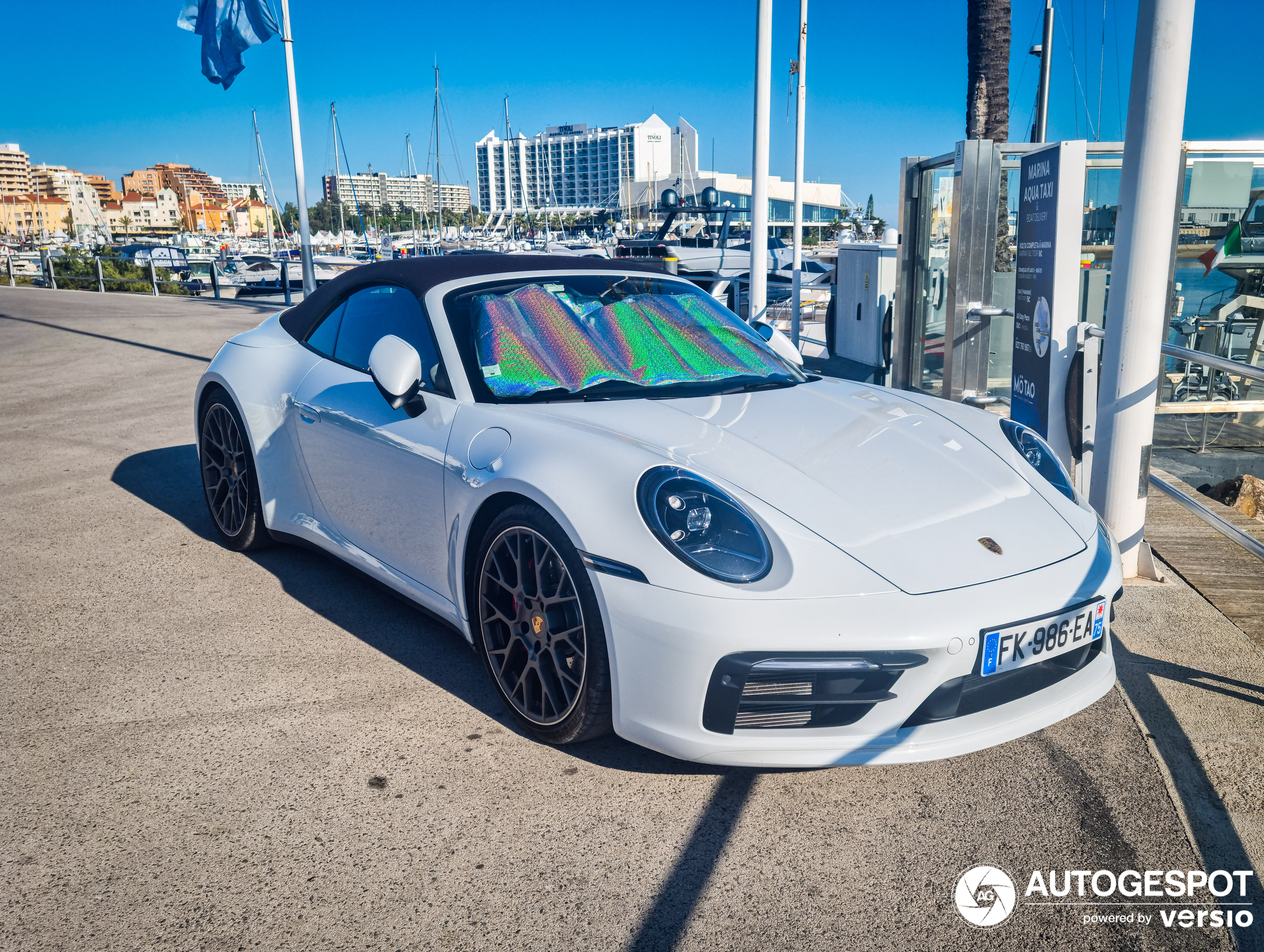 Porsche 992 Carrera 4S Cabriolet