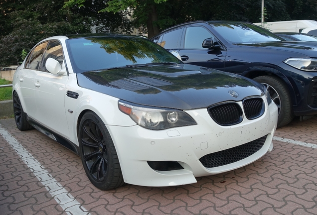 BMW M5 E60 2005