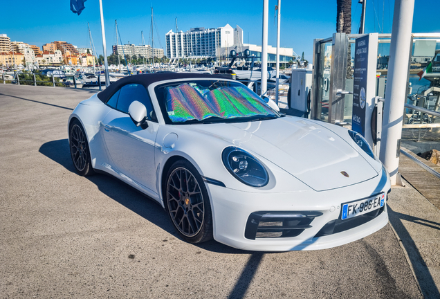 Porsche 992 Carrera 4S Cabriolet