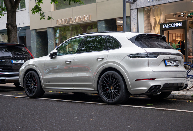 Porsche 9YA Cayenne GTS