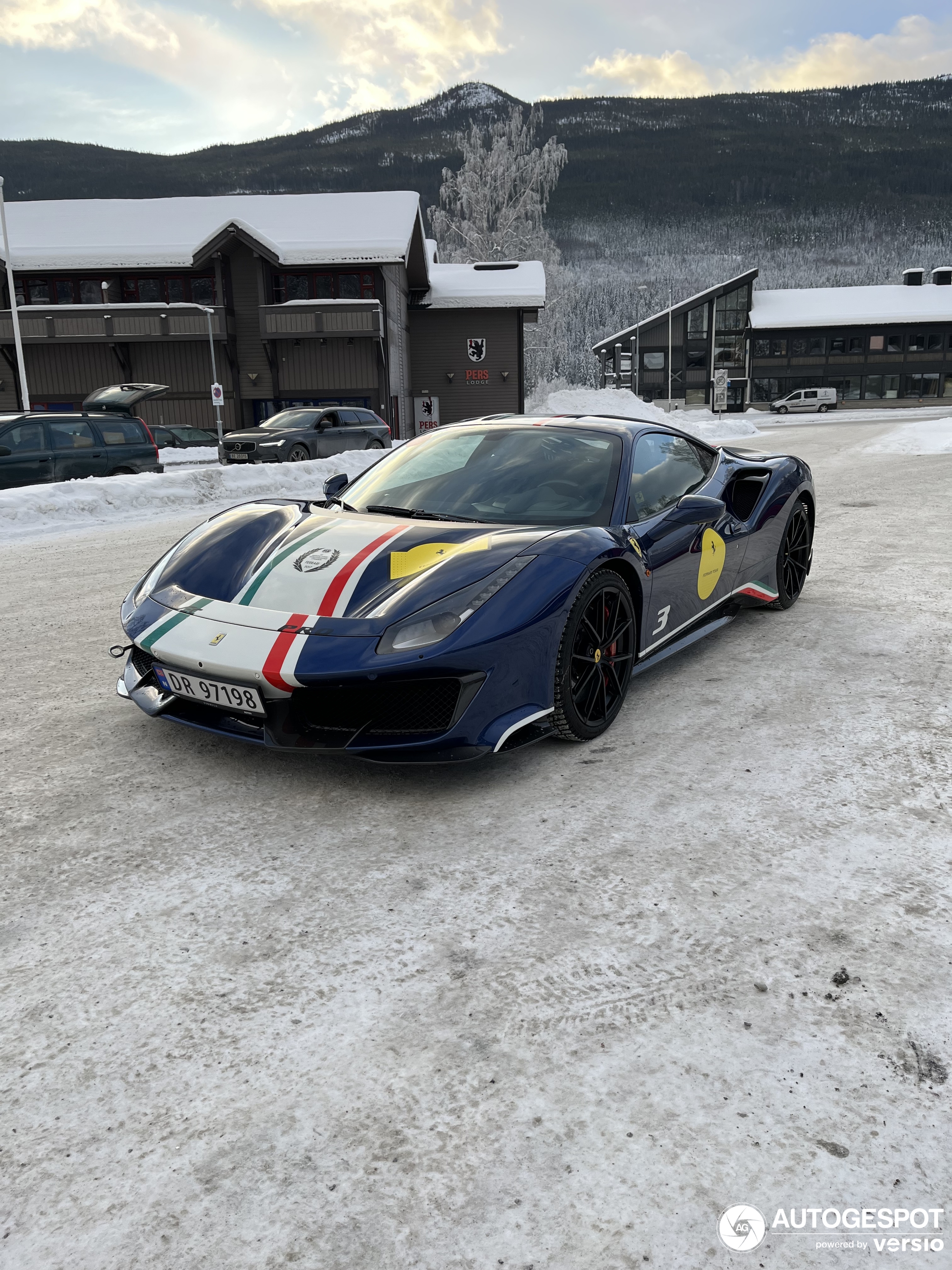 Ferrari 488 Pista Piloti