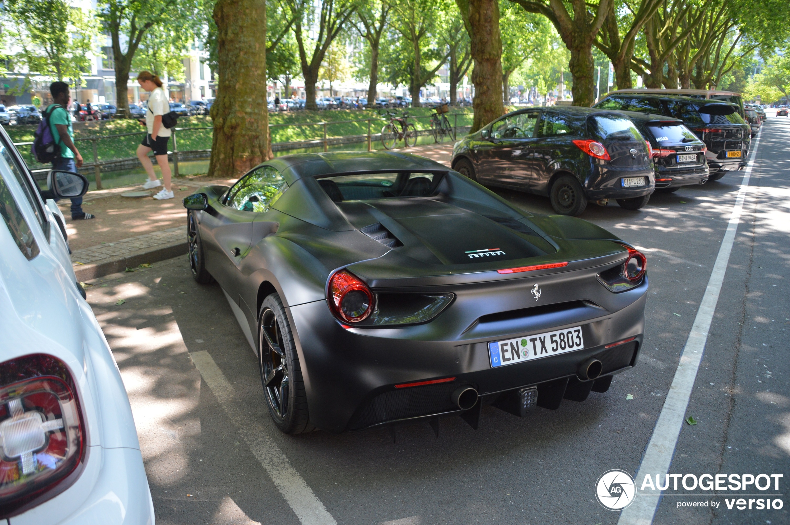 Ferrari 488 Spider