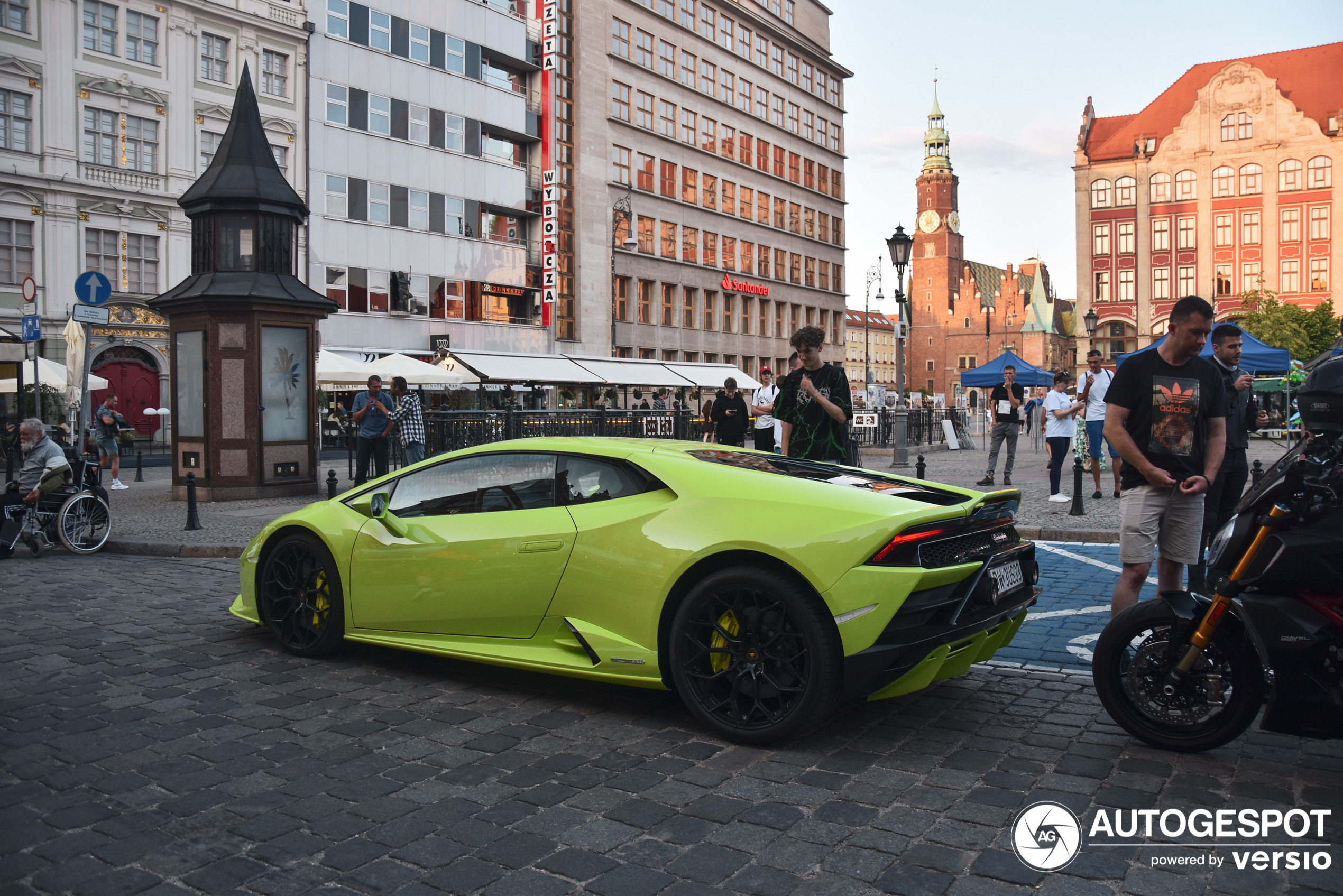 Lamborghini Huracán LP640-4 EVO