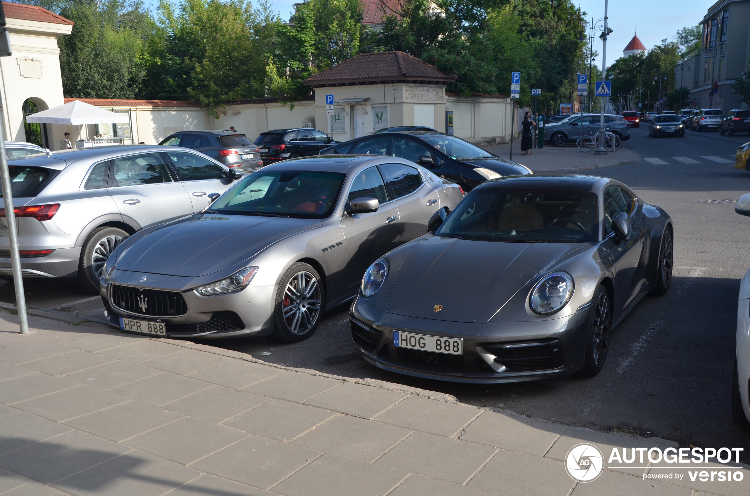 Porsche 992 Carrera 4S