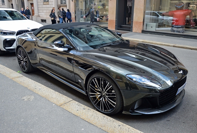 Aston Martin DBS Superleggera Volante