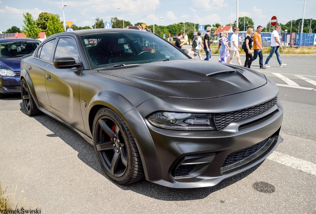 Dodge Charger SRT Hellcat Widebody