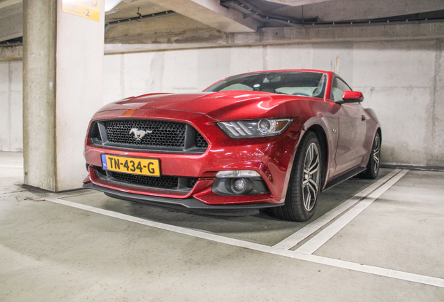 Ford Mustang GT 2015