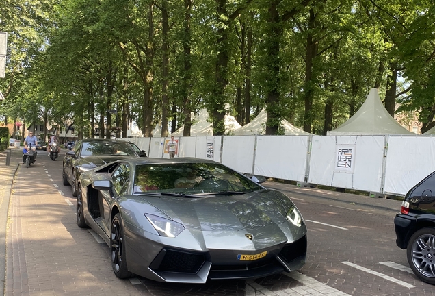 Lamborghini Aventador LP700-4