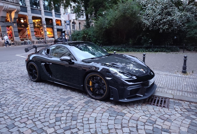 Porsche 718 Cayman GT4 RS Weissach Package