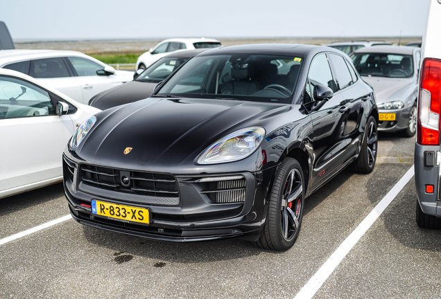 Porsche 95B Macan GTS MkIII