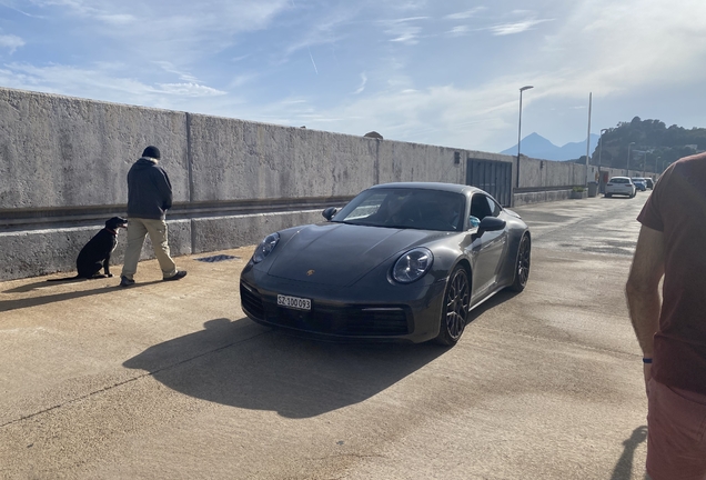 Porsche 992 Carrera 4S