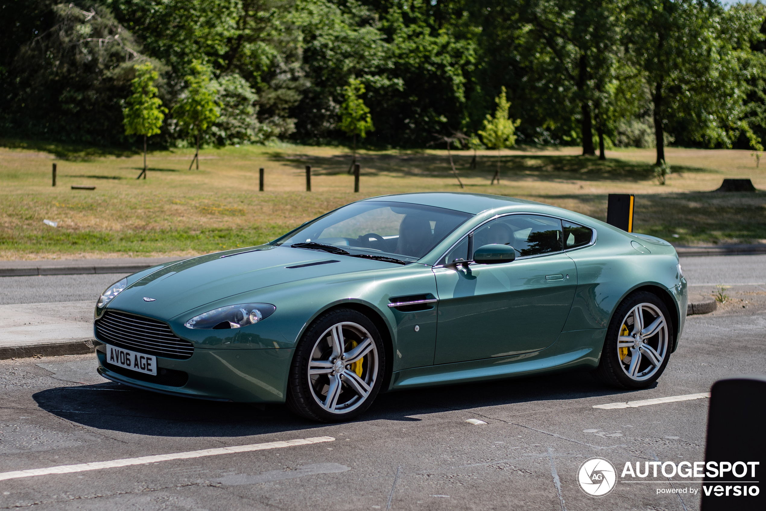 Aston Martin V8 Vantage