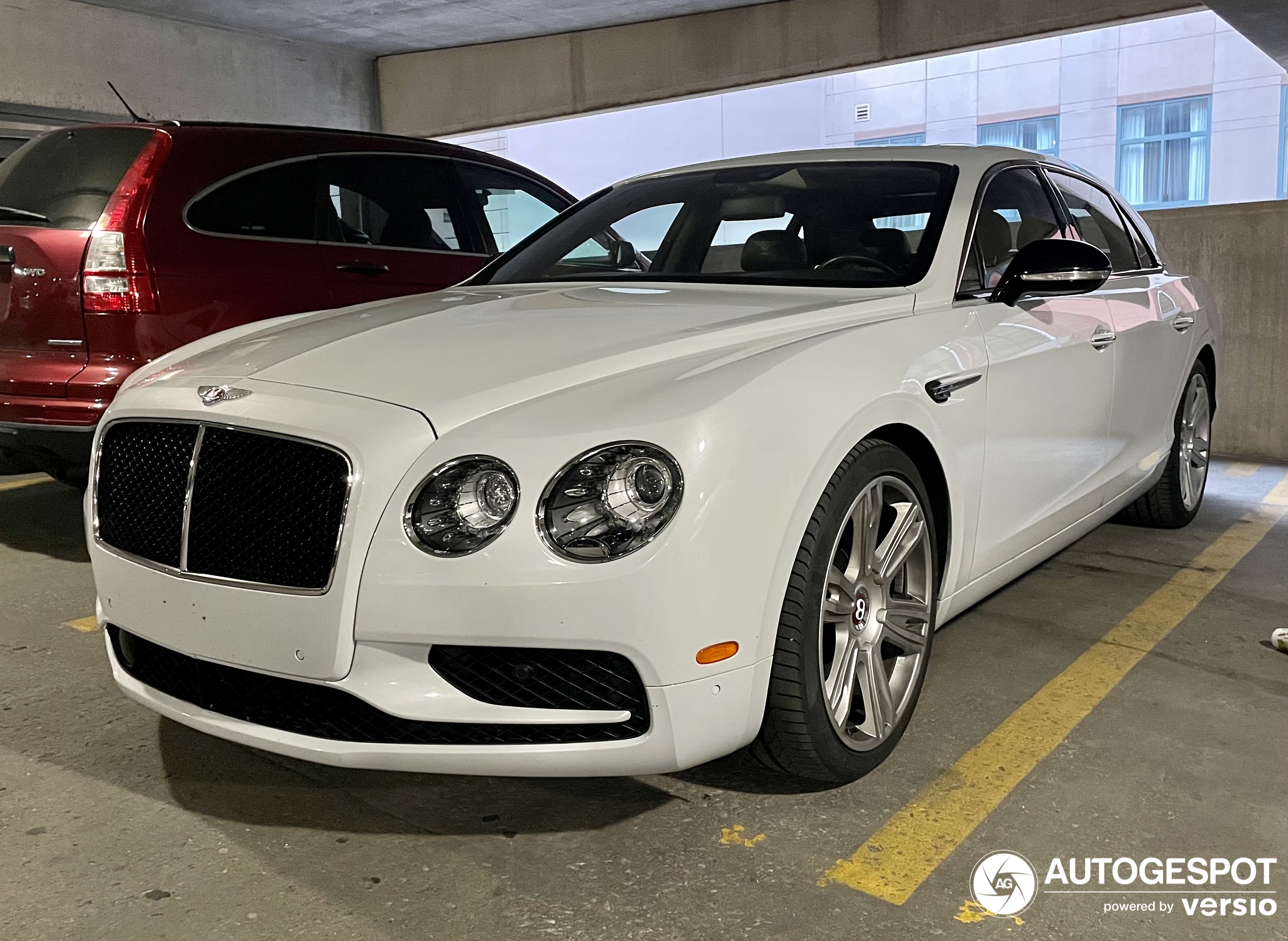 Bentley Flying Spur V8 S