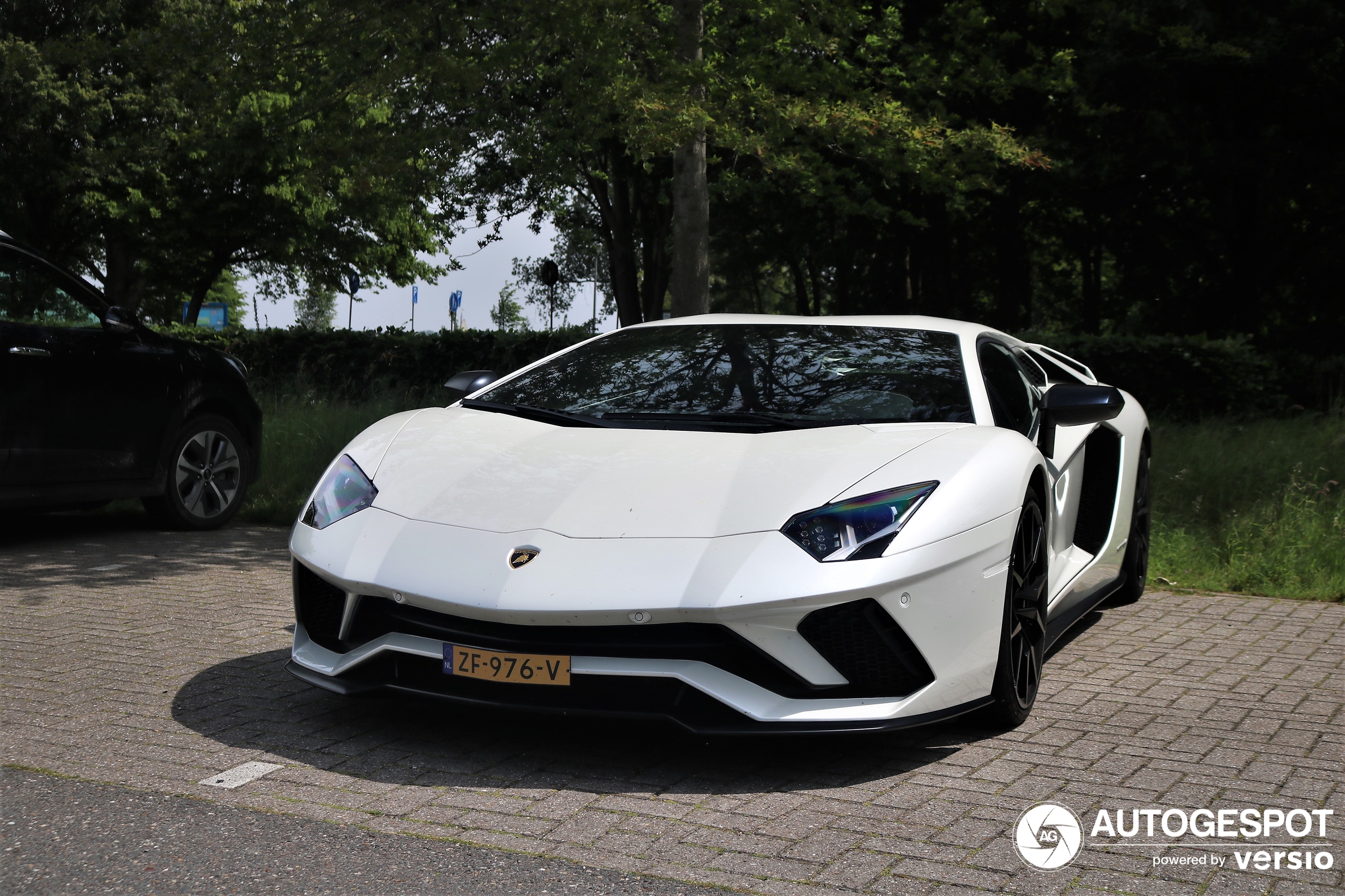 Lamborghini Aventador S LP740-4