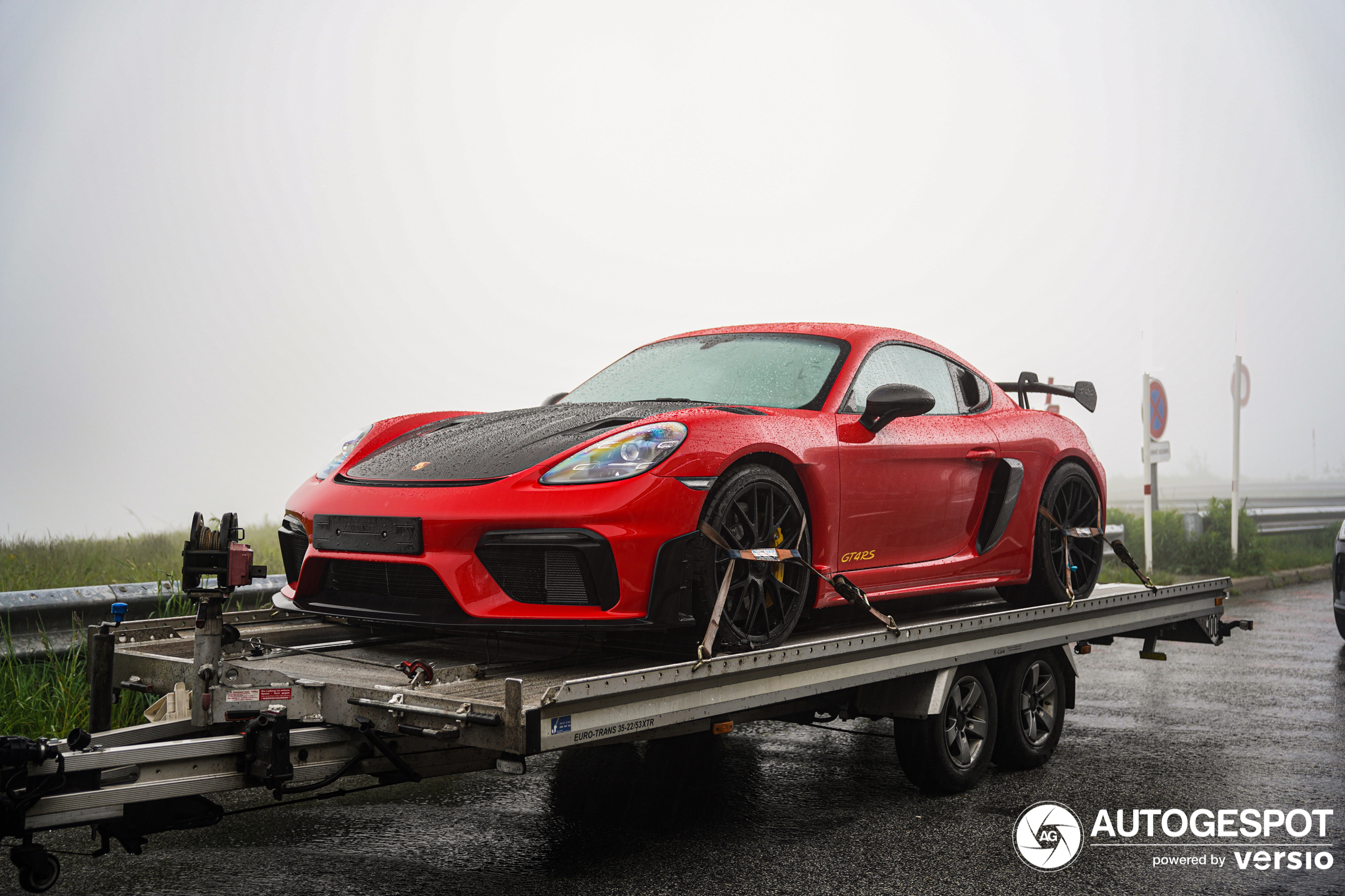 Porsche 718 Cayman GT4 RS Weissach Package