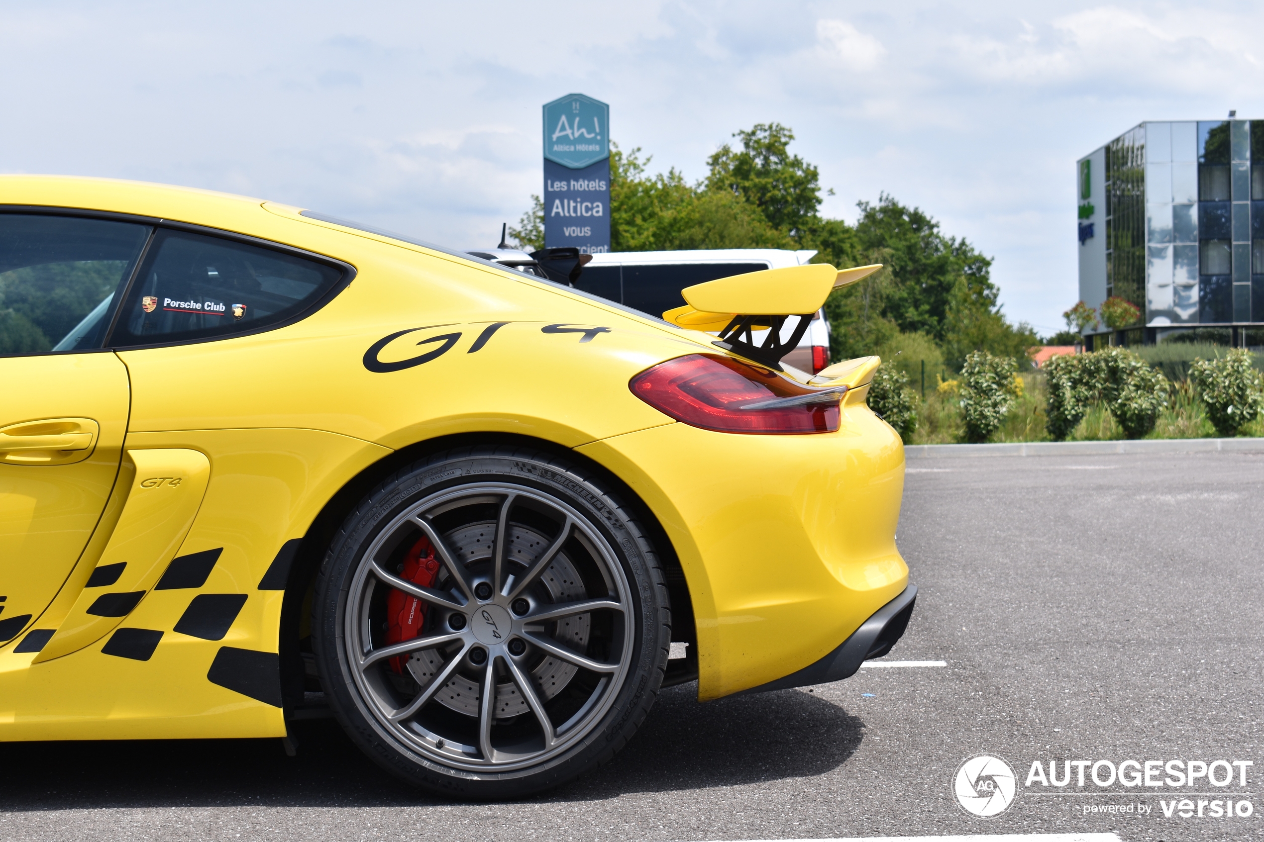 Porsche 981 Cayman GT4