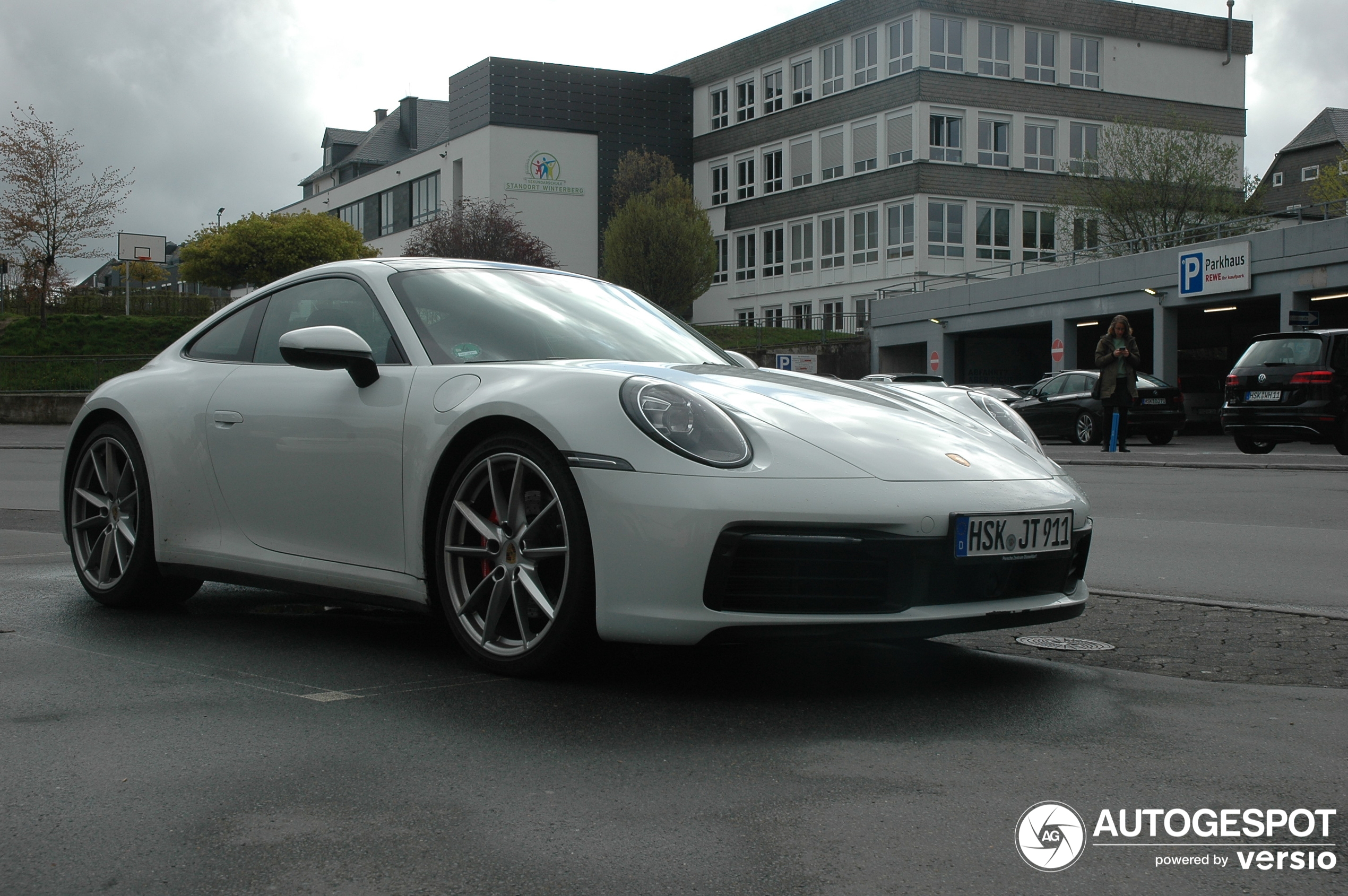 Porsche 992 Carrera 4S