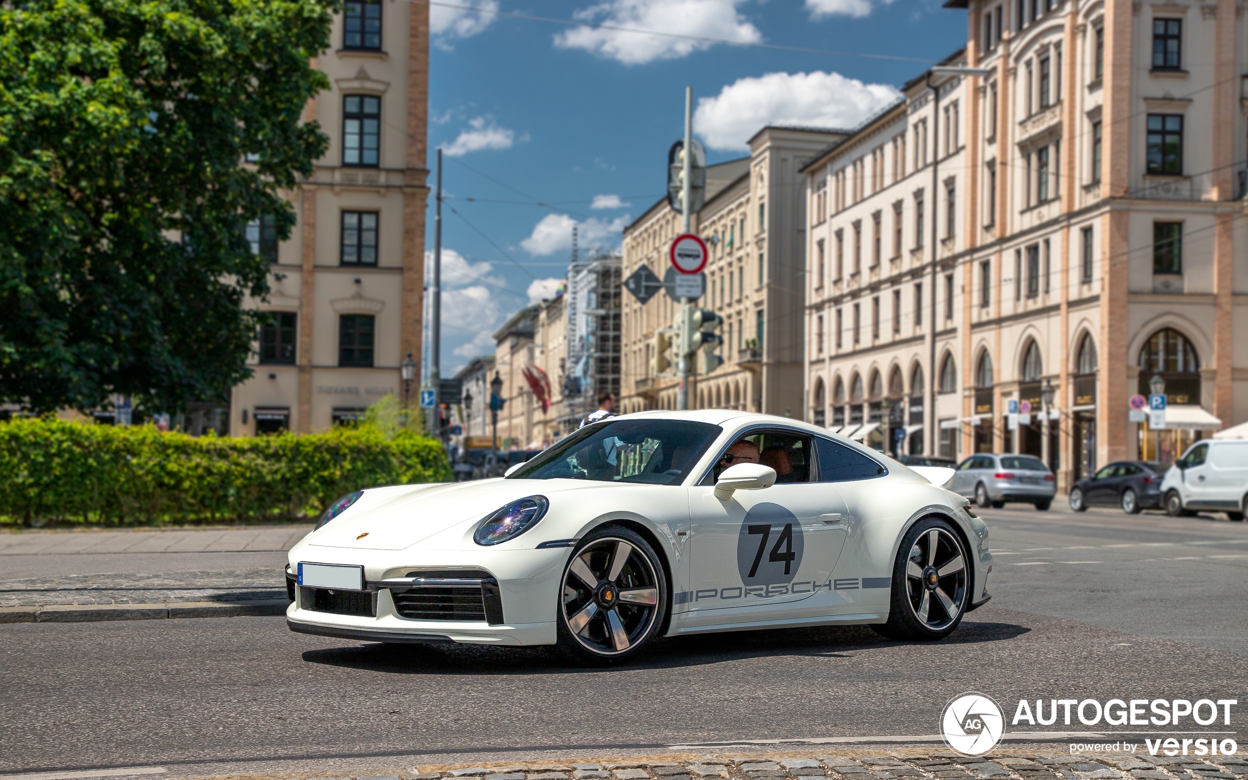 Porsche 992 Sport Classic