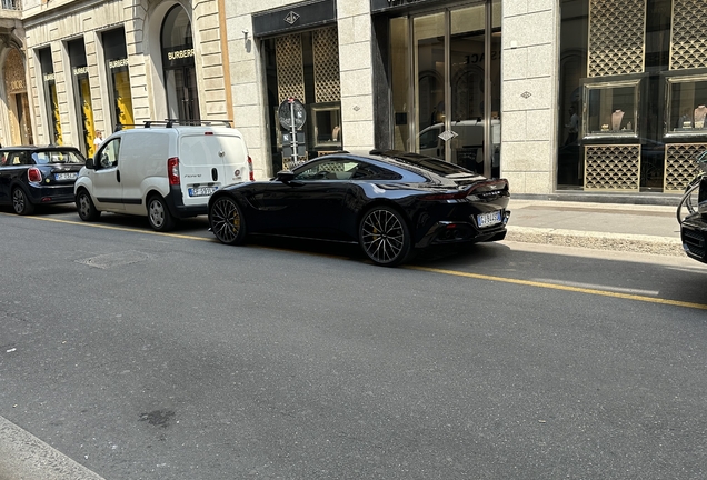 Aston Martin V8 Vantage 2018