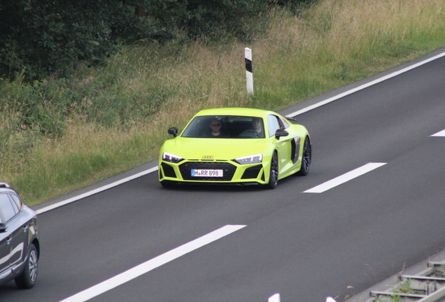 Audi R8 V10 Plus 2015