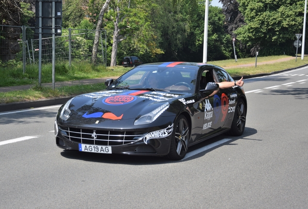 Ferrari FF