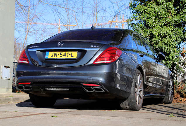 Mercedes-AMG S 63 V222