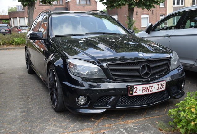 Mercedes-Benz C 63 AMG Estate