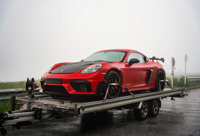 Porsche 718 Cayman GT4 RS Weissach Package