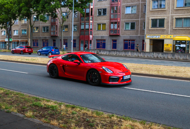 Porsche 981 Cayman GT4