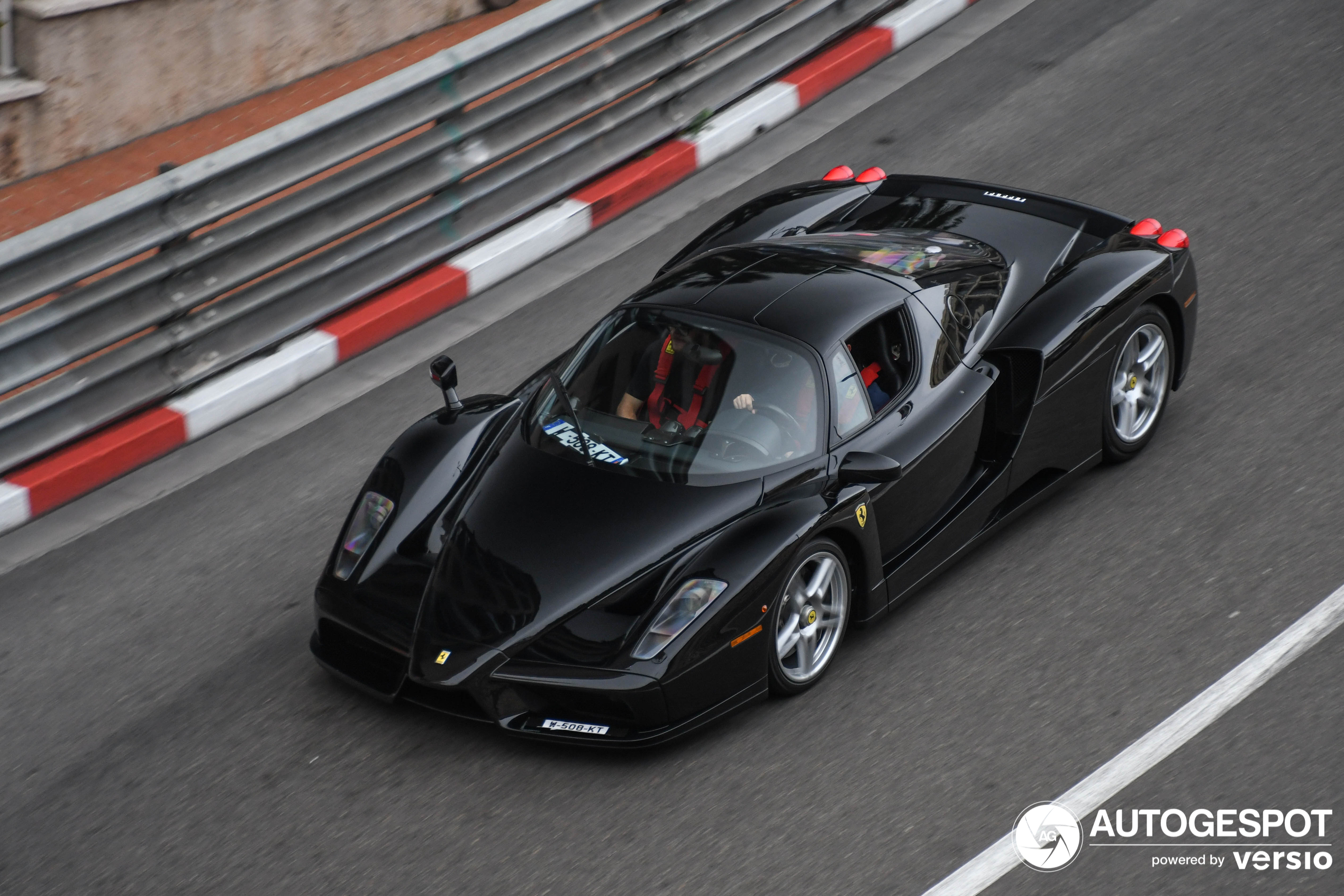 Dit is de 56e unieke Ferrari Enzo Ferrari in Monaco