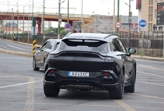 Aston Martin DBX707