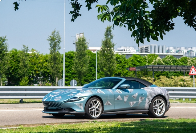 Ferrari Roma Spider