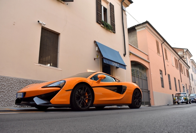 McLaren 570S