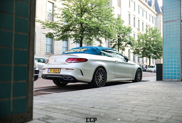 Mercedes-AMG C 63 S Convertible A205 Ocean Blue Edition